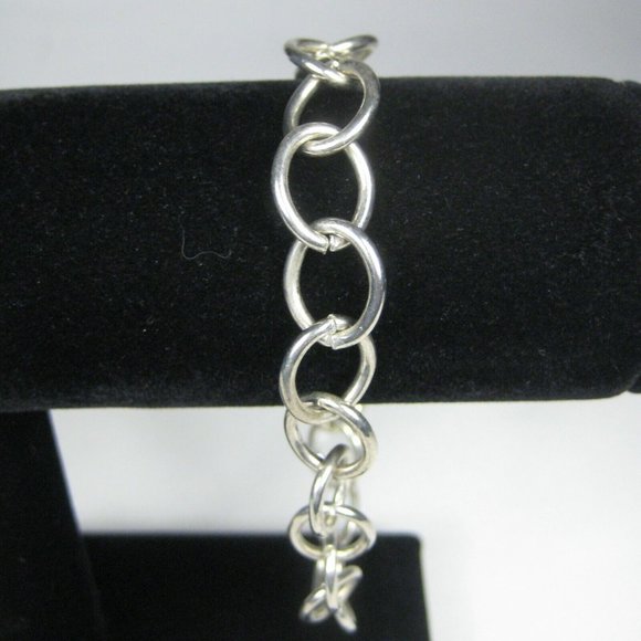 Metal Silvertone Chain Bracelet Size 9 inch Toggle Clasp Jewelry Rhinestone - Picture 2 of 6